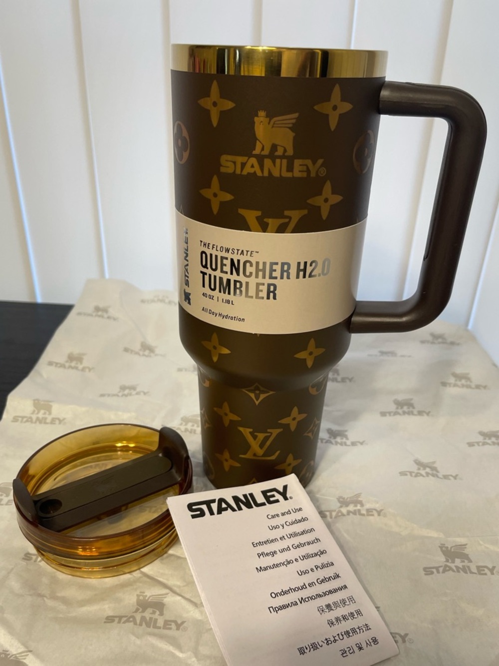 Stanley 40oz Brown 40oz Tumbler with Gold Accents - Picture 2 of 5